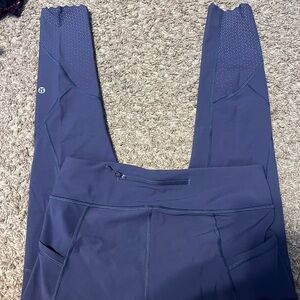 Scalloped lululemon leggings